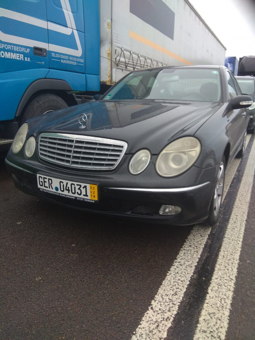Mercedes-Benz зображення 1