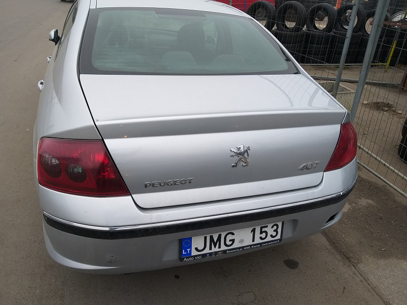 Peugeot 407 серого цвета изображение 4